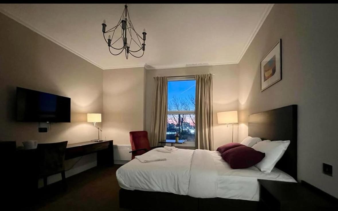 Green Ariana Hotel - Near Wembley And Central London Eksteriør billede